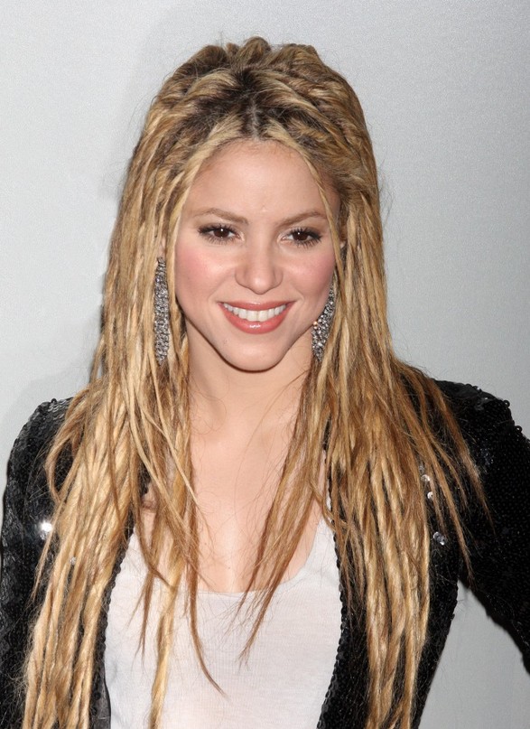 Attractive new style for long hair Curly Hairstyle