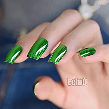 Beautiful green Classy nail art