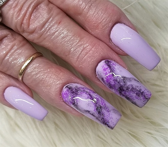 Charming purple print Marble nail art