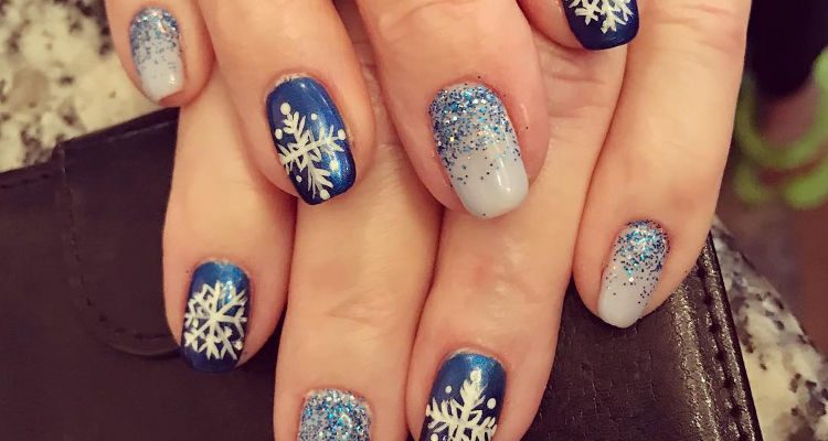 Christmas blue Glitter nail art