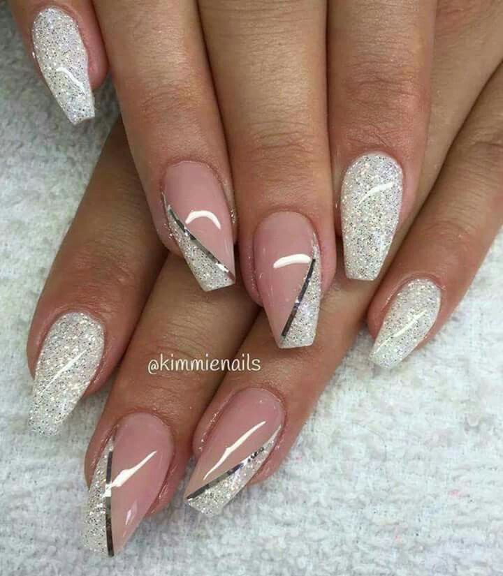 Dazzling silver grey Glitter nail art