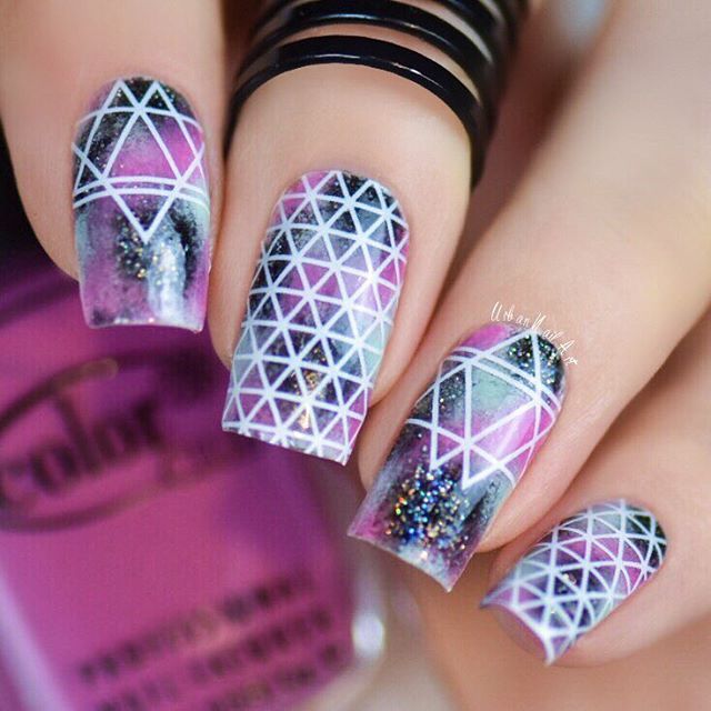 Epic purple white black design Stripe nail art