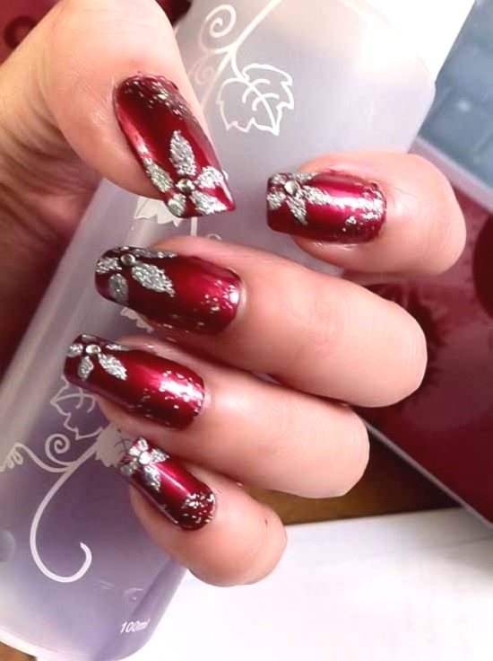 Fantastic red Christmas design Wedding nail art