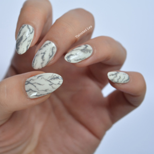 Latest white print Marble nail art