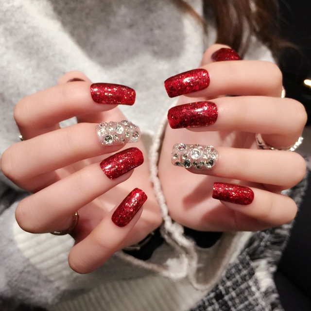 Most romantic red glitter gel Stones nail art