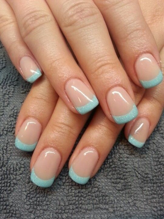 Pretty sky blue Gel nail art
