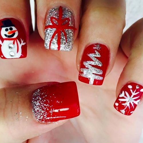 Red snowman & fog with gift Christmas nail art