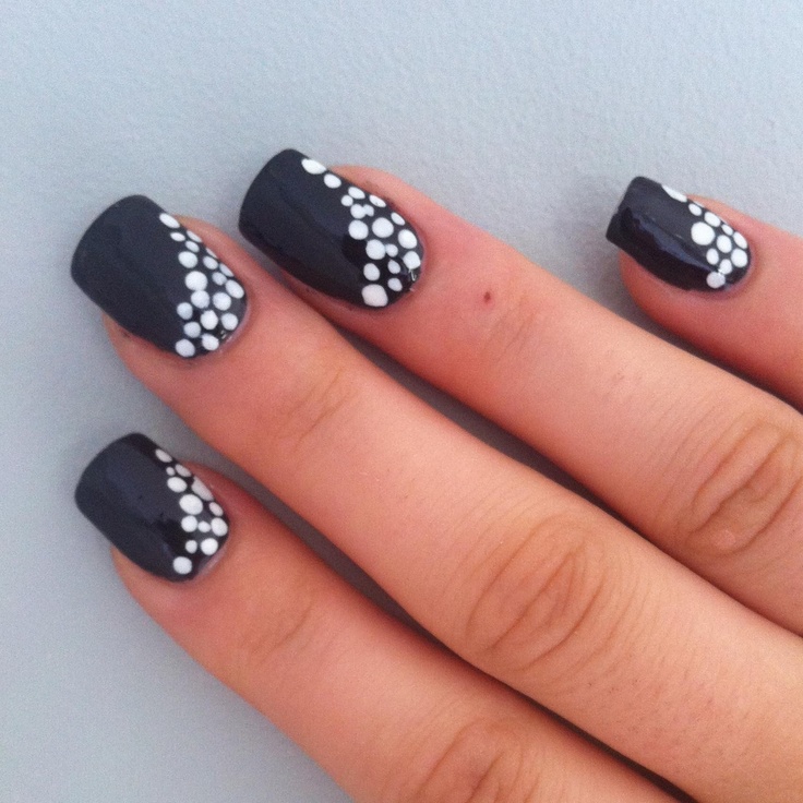 Simple navy blue and white Polka dots nail art
