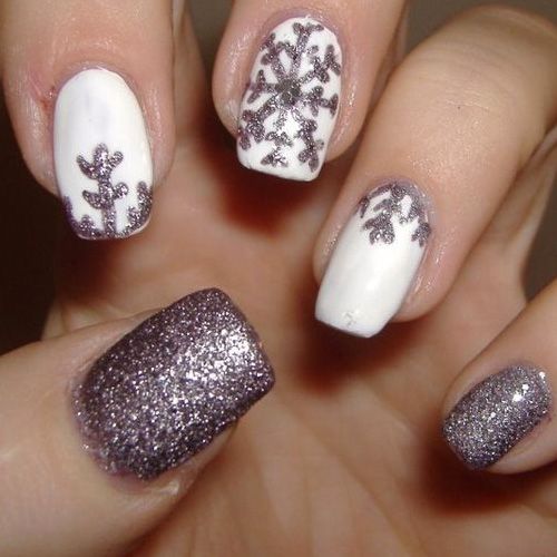 Simple silver  winter Glitter nail art