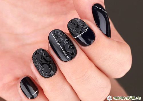 Trending black style Classy nail art