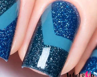 Unique blue glitter Chevron design nail art